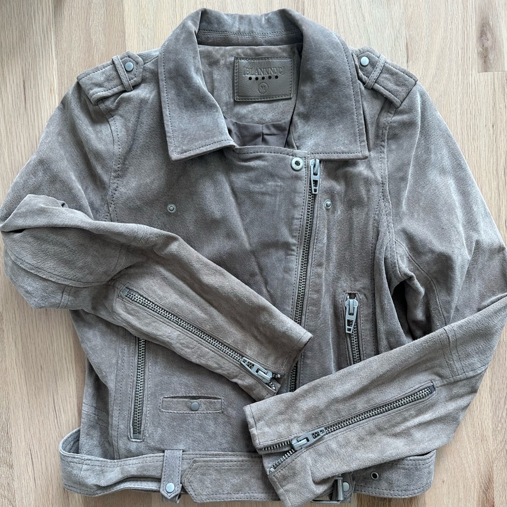 Blank NYC Medium Faux Suede Jacket in a Neutral Tan Tone with Silver Hardwarw